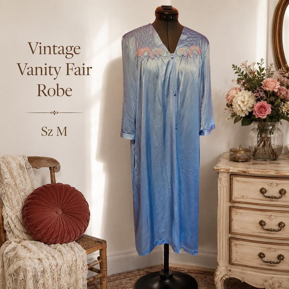 Vanity Fair Vintage Robe Blue Butterfly Appliqué Quilted Nylon USA Medium